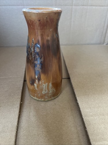 Decorative pottery vase - vase., 13