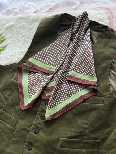 Luxury square scarf geometric