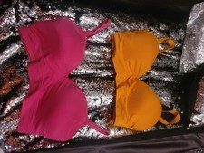 2 Ladies Large Padded Bras