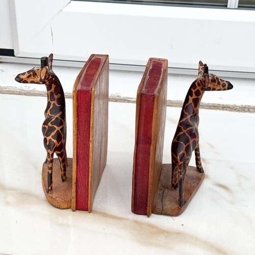 Giraffe wooden bookends - giraffe,