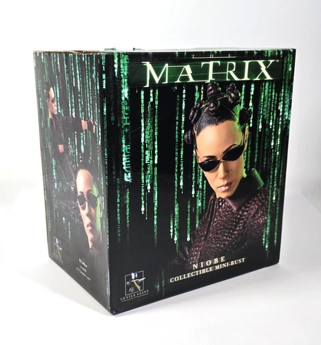 Niobe mini bust - bust, matrix