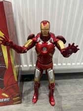 NECA Avengers Iron Man 1/4