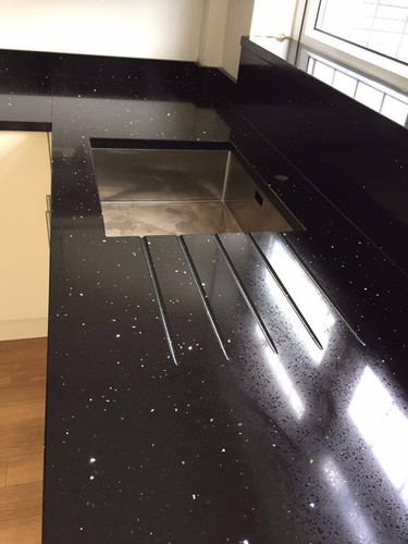 Brillo noir kitchen quartz - noir,