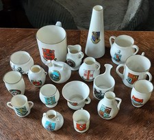 18 W H GOSS  CRESTED CHINA