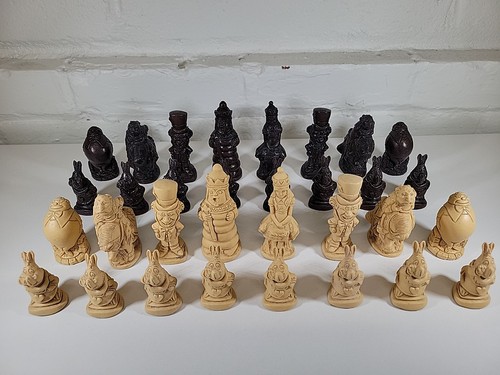 Alice wonderland chess set - alice, in