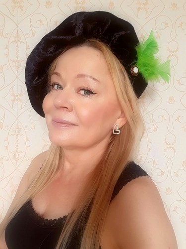 Black velour medieval - black, hat