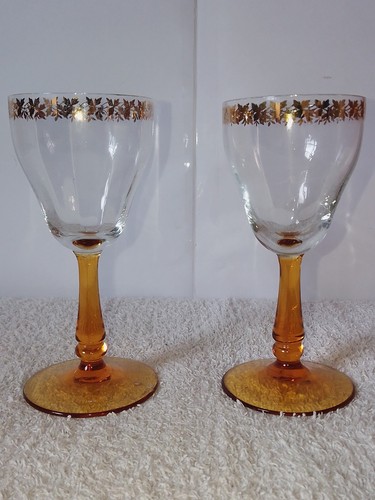 Vintage amber stem wine - amber,
