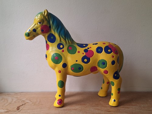 Studio pottery vintage - studio, horse