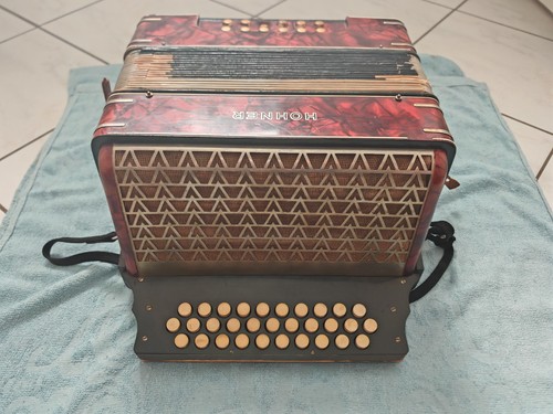 Accordion hohner pre corona - pre,