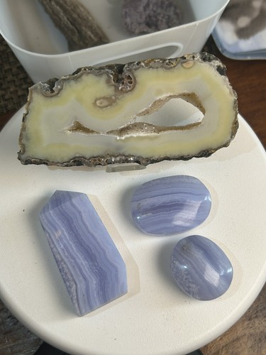 Blue lace crystal bundle - blue,