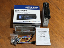 Alpine UTE-200BT Bluetooth Car