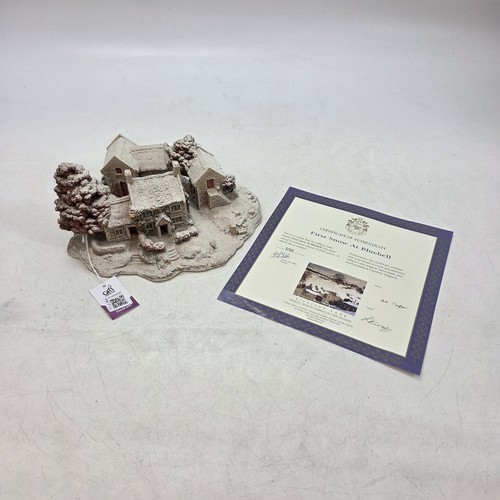 Lilliput lane first - lilliput, snow