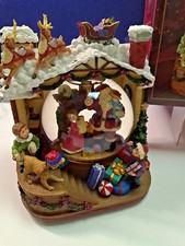 Kirkland Signature Large Musical Waterglobe Christmas