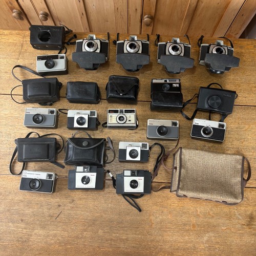 Vintage kodak 15x film camera - kodak,