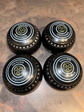 Taylor Vector vs Lawn Bowls