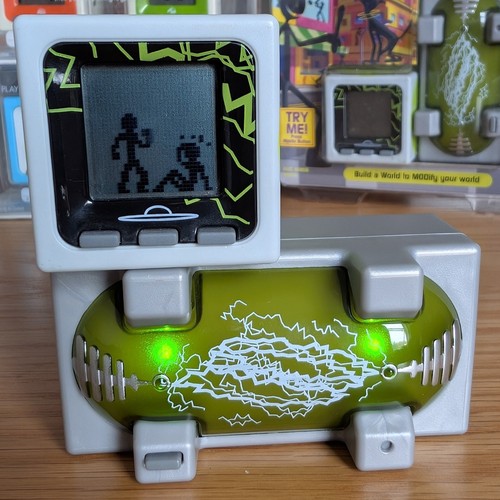Radica cube world sci - radica, sci-fi