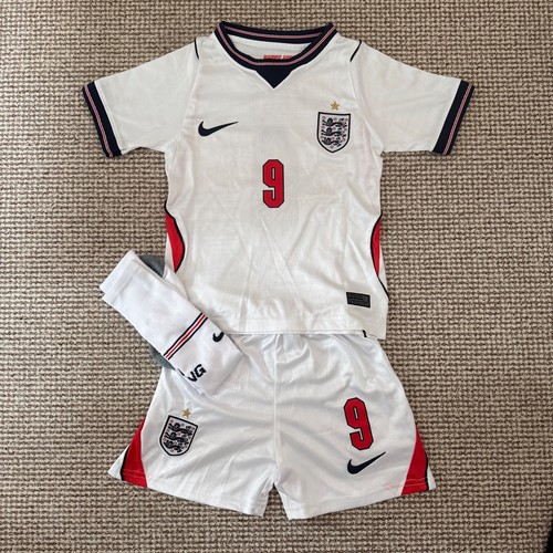 England home football - kit, 9