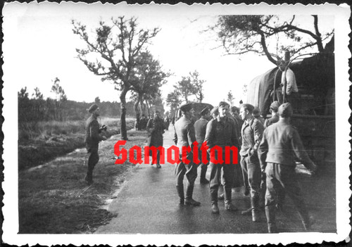 I10 ww2 original photo of - i10/26,