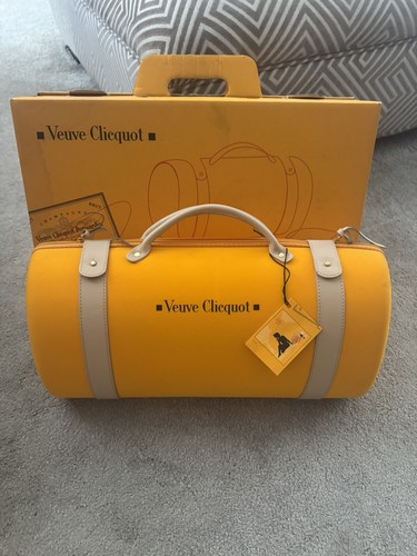 Veuve clicquot champagne - veuve,