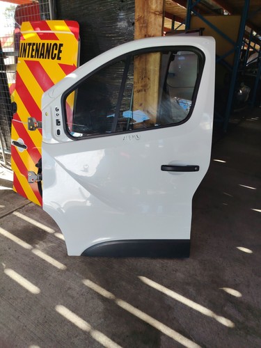 Vauxhall vivaro trafic 2015 - vivaro,