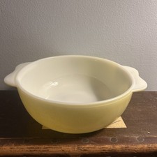 Vintage Pyrex JAJ Yellow /