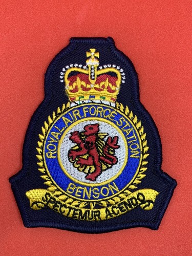Raf benson station badge - station, royal
