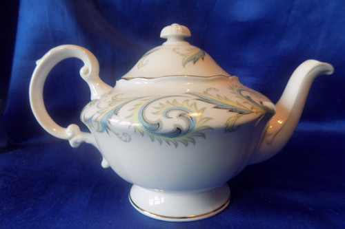 Royal standard small teapot - small,