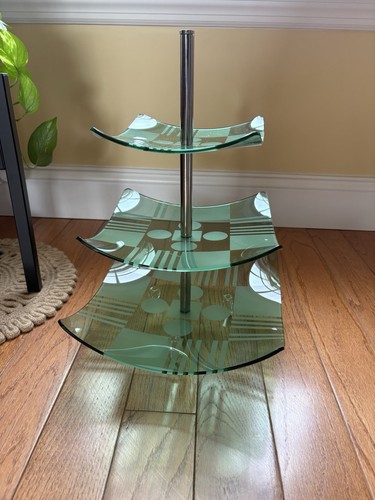 New vtg tier - 3, geometric