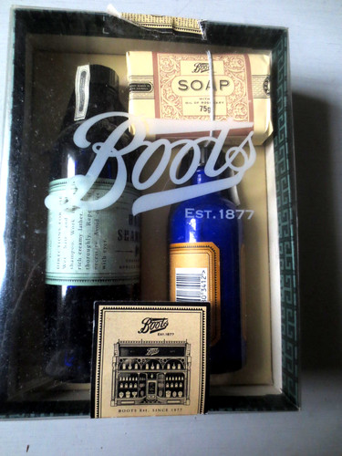 Unopened vintage 1990s boots - unopened,