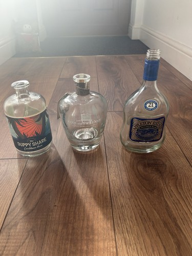 Empty collectible rum - 3,