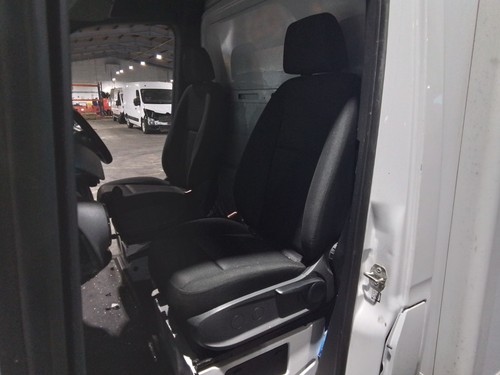 Front seat mercedes - front,