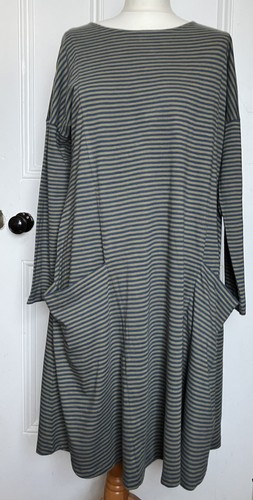 Seasalt dress mill - seasalt, pool,