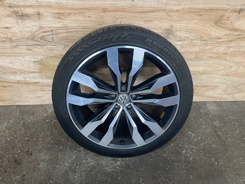 Tiguan alloy wheel 2 - tiguan,
