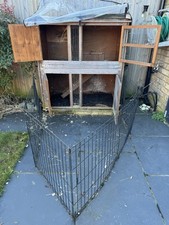 The hutch Company 4ft Chartwell Double Rabbit & Guinea Pig Hutch