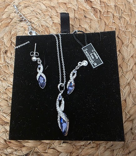 Warren james necklace and - warren,