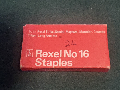 Vintage rexel staples 16 - staples, no