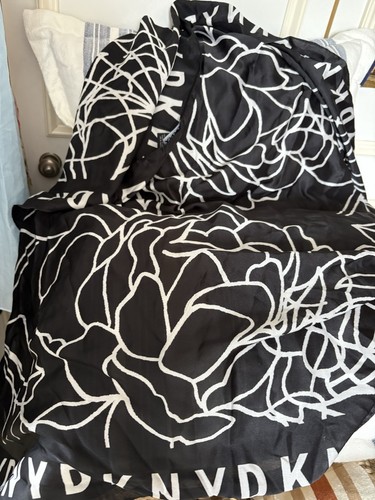 Long dkny scarf - long,