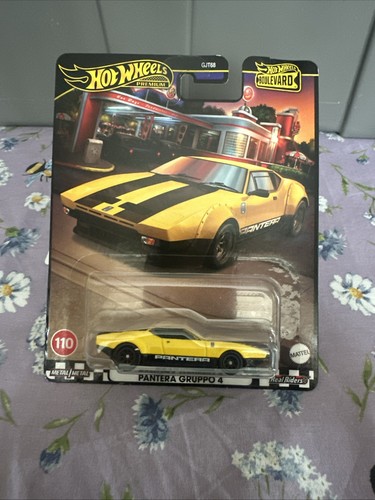 Hot wheels diecast - hot,