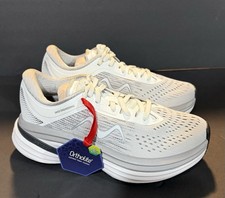 MBT M-3000 Lace Up Running Shoes in White for Women, NWT, Size US7