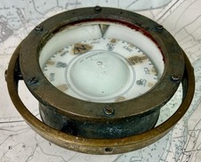 Vintage Maritime Compass, Type