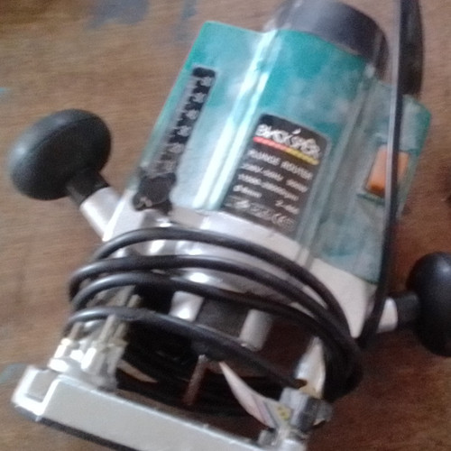 Blackspur plunge router 240v - router,