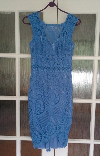 Stunning lipsy vip lace dress - lipsy,