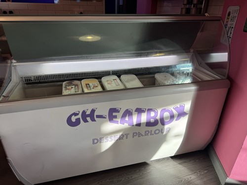 Ice cream display freezer - cream,