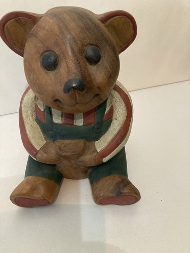 Wooden carved vintage bear - vintage,