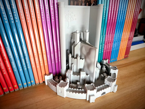 Minas tirith book nook diorama - minas,