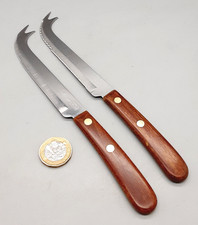 2 Vintage Skyline & Prestige