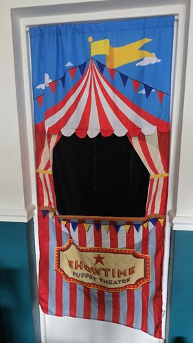 Pop play puppet theatre - puppet,