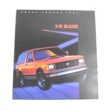 VINTAGE 1985 CHEVROLET CHEVY S-10 BLAZER DEALERSHIP SALES BROCHURE SPECS