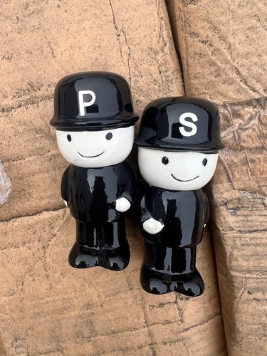 2sets vintage home - home, pride