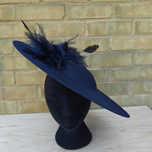 Navy blue feather - 40cm, disc